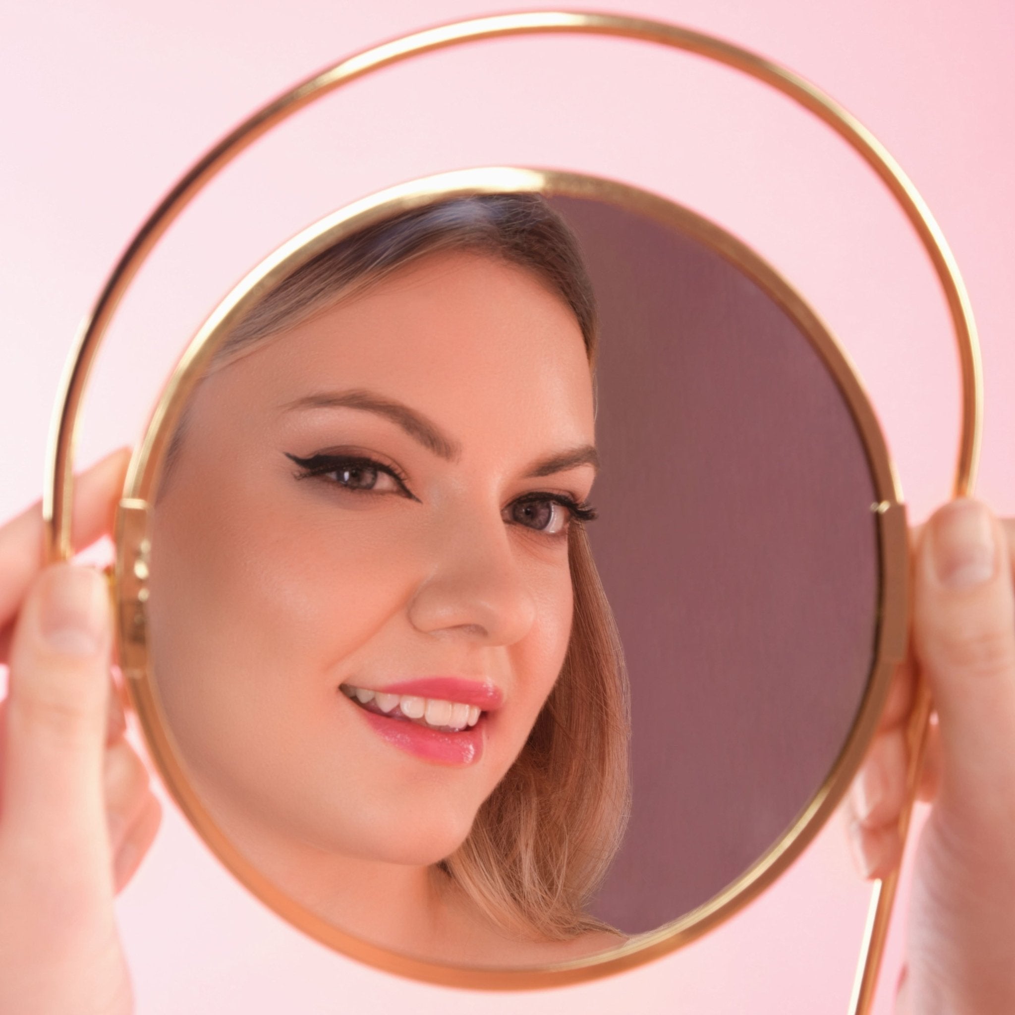 LUXLASH™ Magnetic Lash Kit (3 Sets of Lashes Per Kit) - LUXLASHES